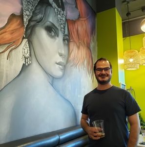 Meet your Posher, Moe